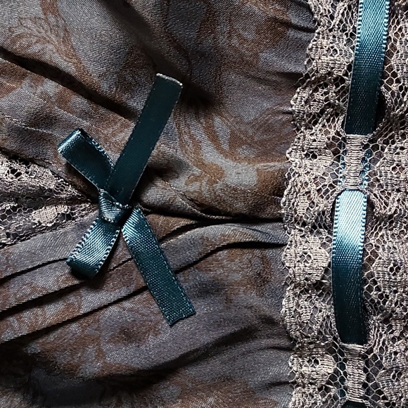 Urban Outfitters Kimchi Blue NWT Baroque Cherub Asymmetrical Ruffle Dress XL - Picture 6 of 9